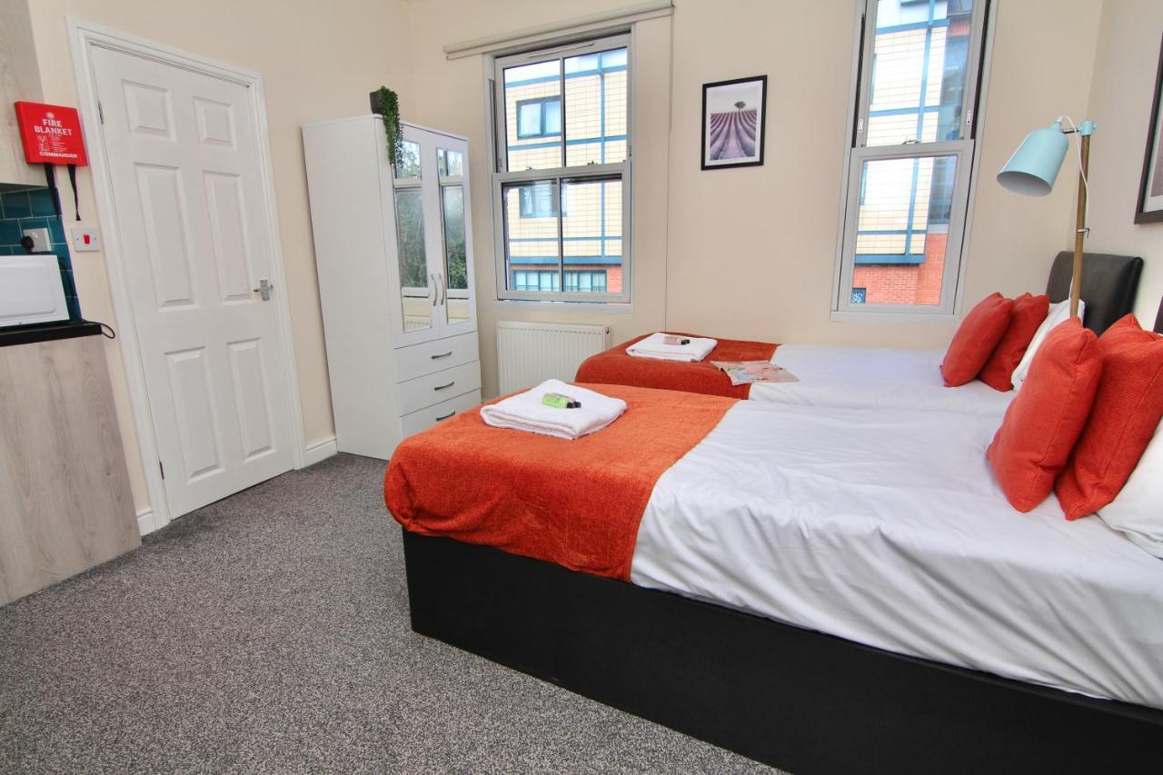 Lovely Twin Bed Studio Near Coventry Shopping Centre Exterior foto