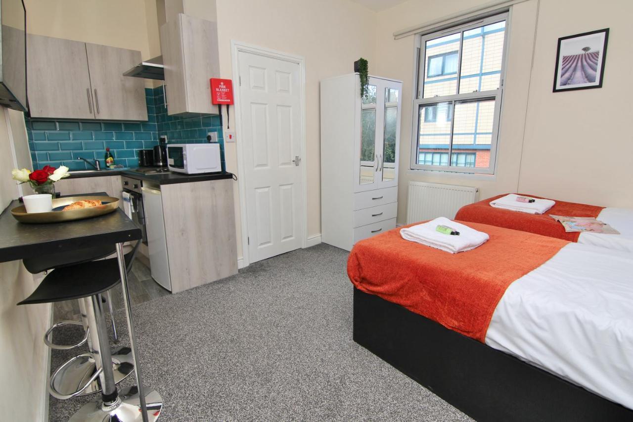 Lovely Twin Bed Studio Near Coventry Shopping Centre Exterior foto